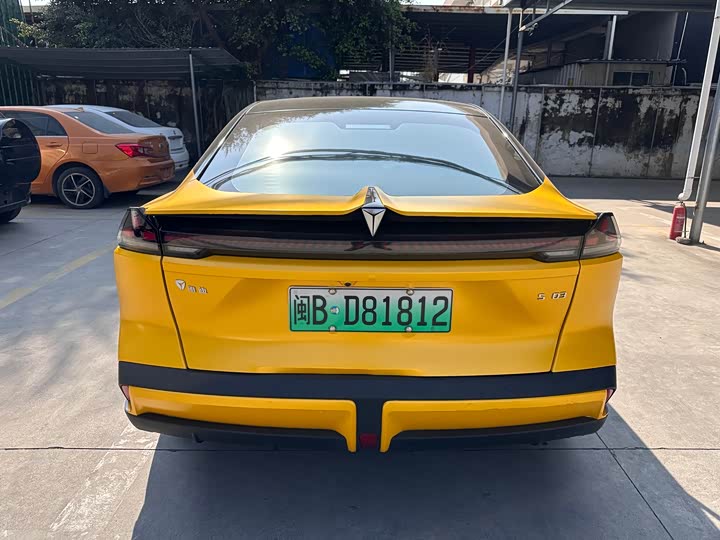 Фото 5 - Changan Deepal SL03