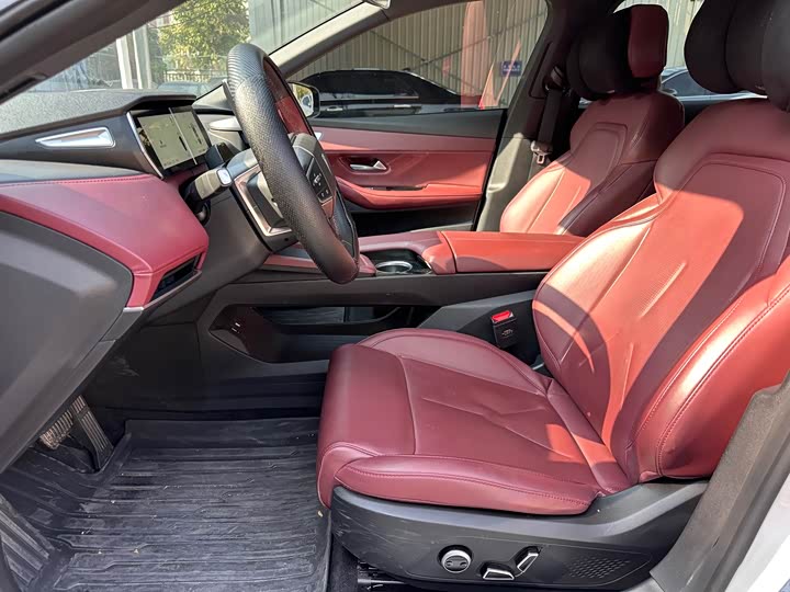 Фото 8 - Changan Deepal SL03