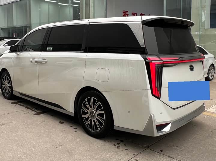 Фото 9 - GAC Trumpchi E9