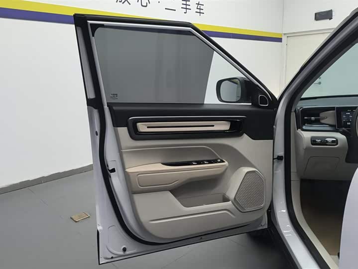 Фото 7 - Geely Icon