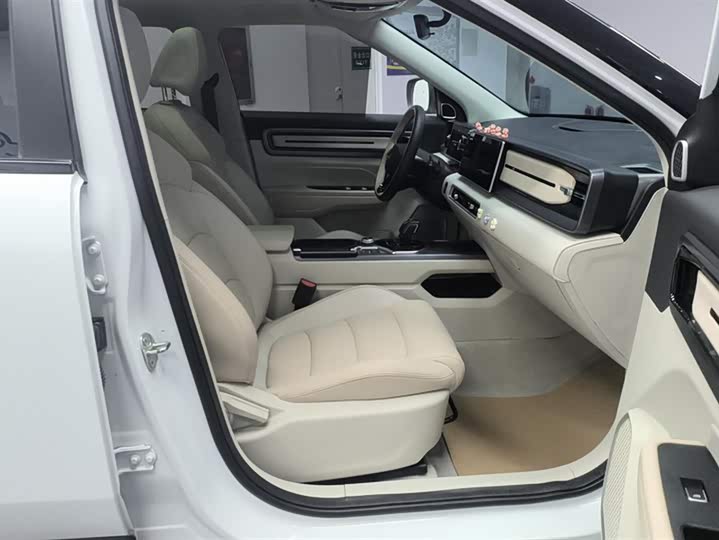 Фото 8 - Geely Icon