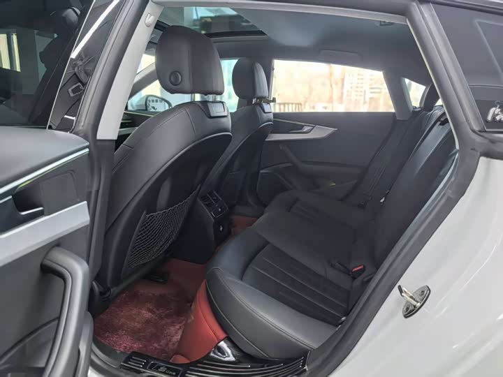 Фото 3 - Audi A5