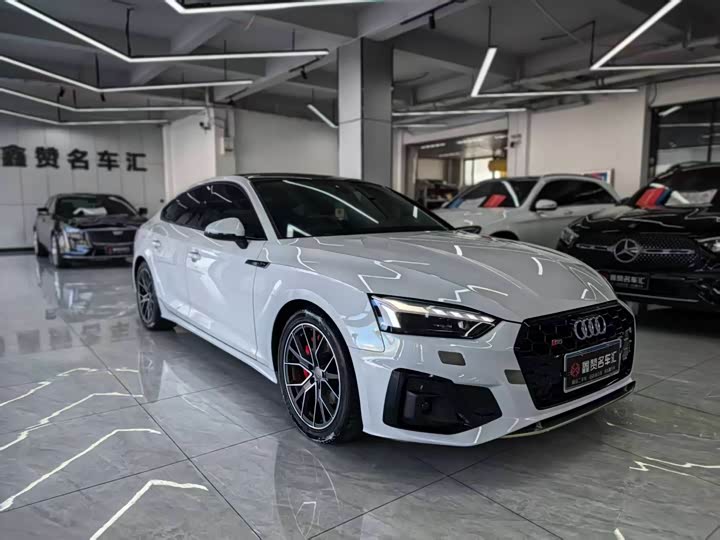 Фото 9 - Audi A5