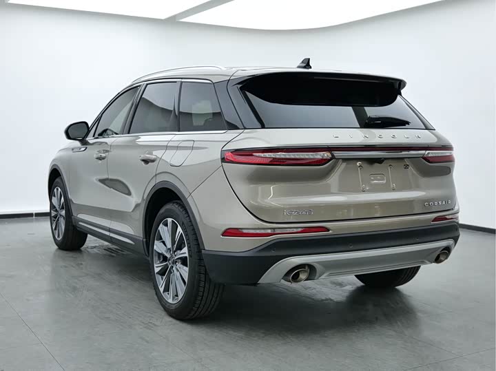 Фото 6 - Lincoln Corsair