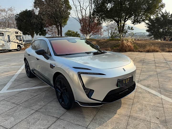 Фото 2 - Avatr 11