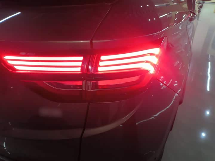 Фото 8 - Geely Coolray