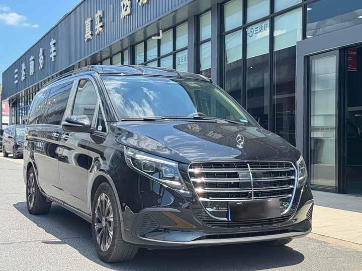 Фото 3 - Mercedes-Benz V-Class