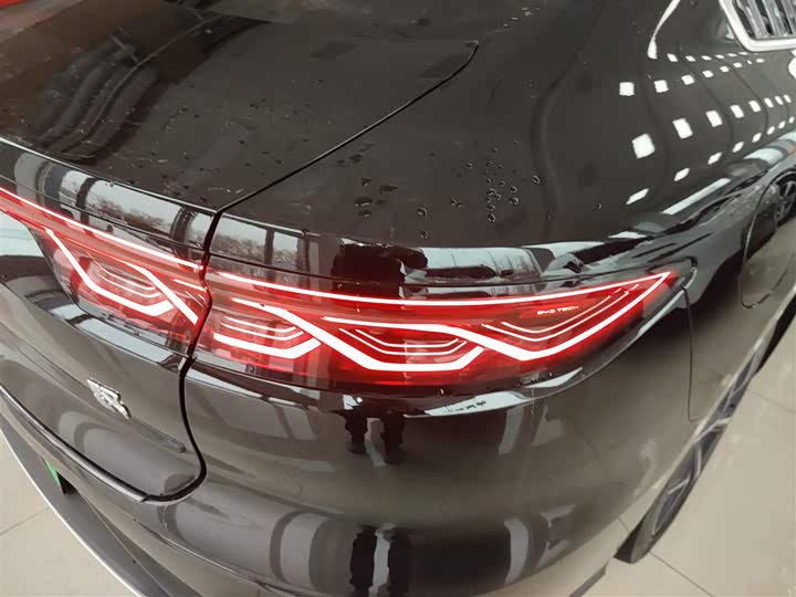 Фото 8 - BYD Han