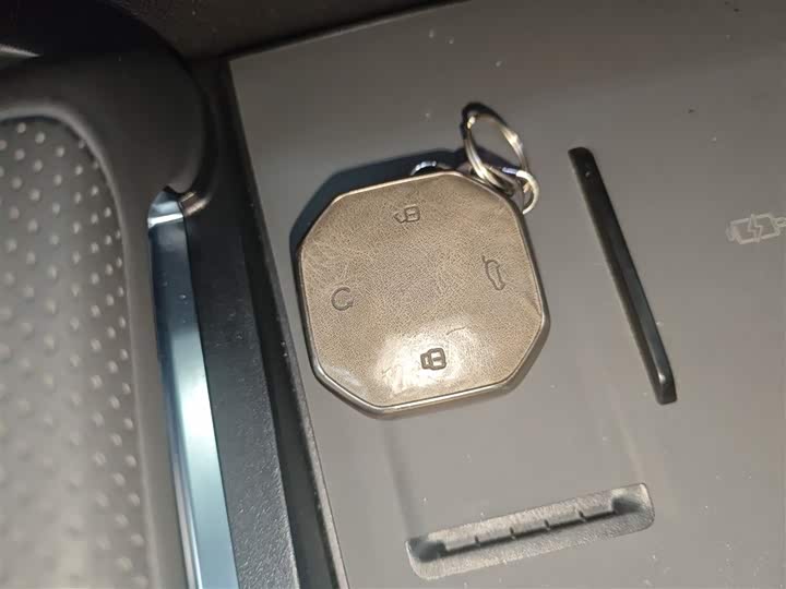 Фото 9 - Jetour T2