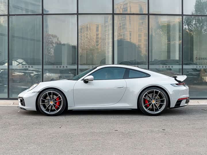 Фото 3 - Porsche 911