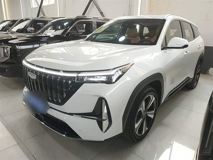 Фото 1 - Geely Atlas L