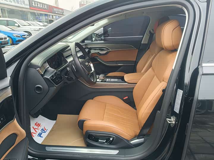 Фото 9 - Audi A8