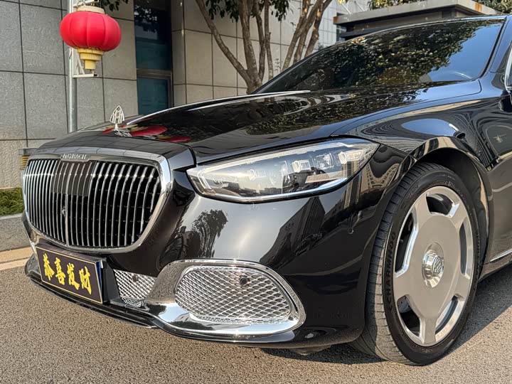 Фото 4 - Mercedes-Benz Maybach S-Class