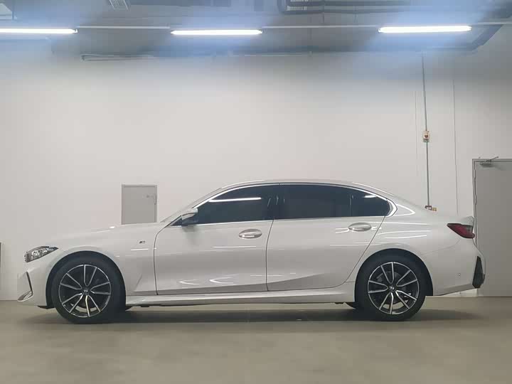 Фото 4 - BMW 3 Series