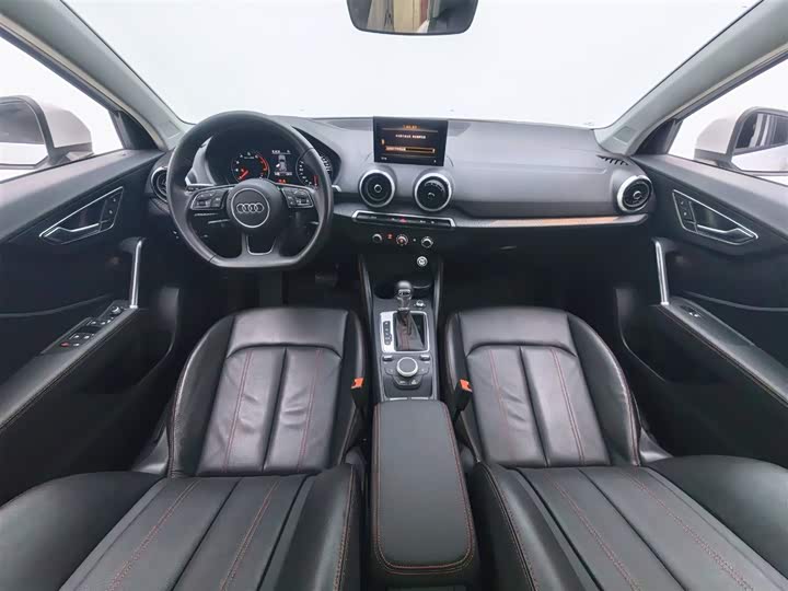 Фото 7 - Audi Q2L