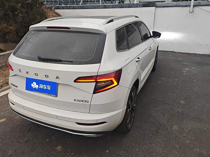 Фото 3 - Skoda Karoq