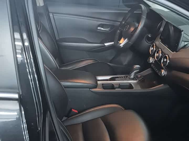 Фото 5 - Nissan Sylphy