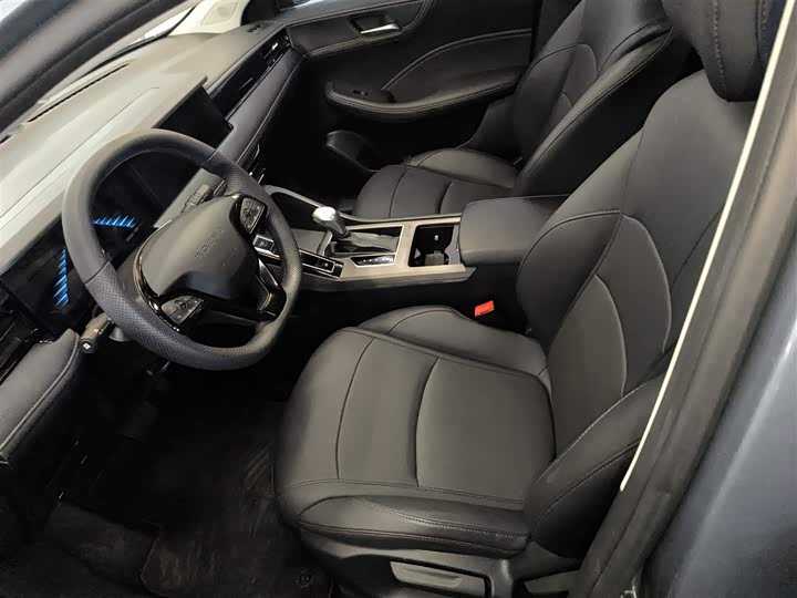 Фото 7 - Roewe i5