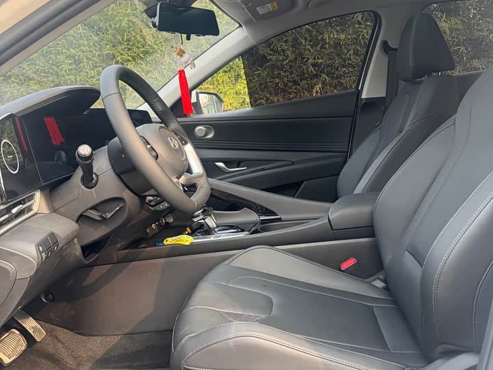 Фото 4 - Hyundai Elantra N line