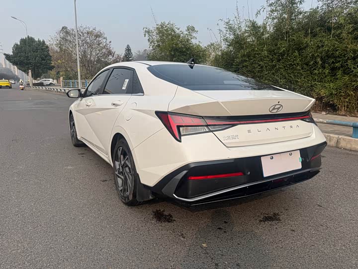 Фото 7 - Hyundai Elantra N line