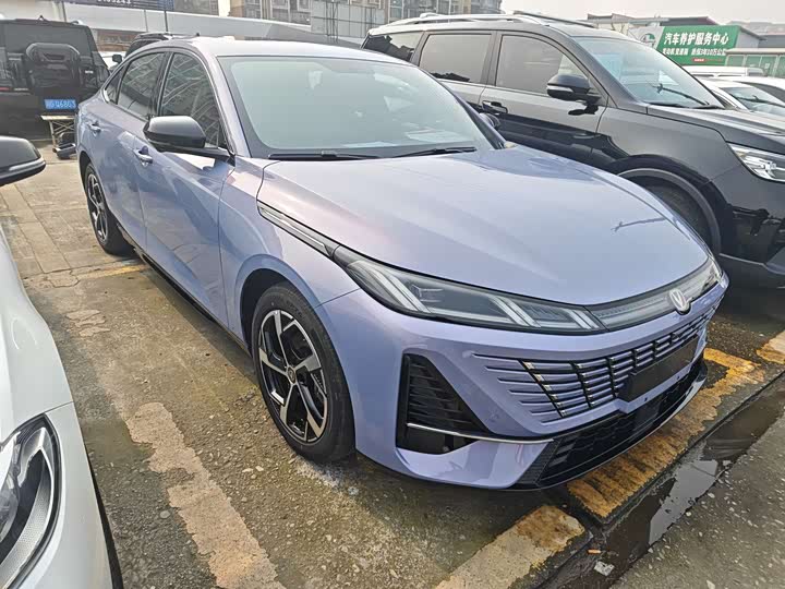 Фото 3 - Changan Eado Plus