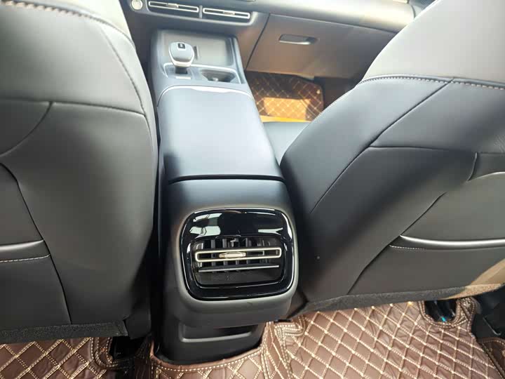 Фото 9 - Changan Eado Plus
