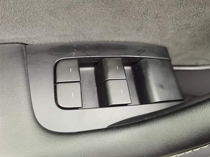 Фото 9 - Tesla Model Y