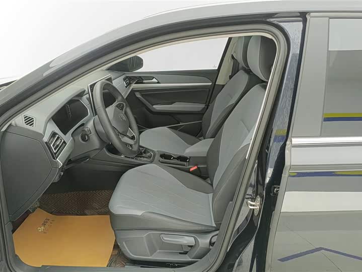 Фото 9 - Volkswagen Lavida