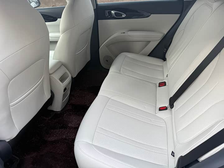 Фото 5 - Geely Galaxy Geome