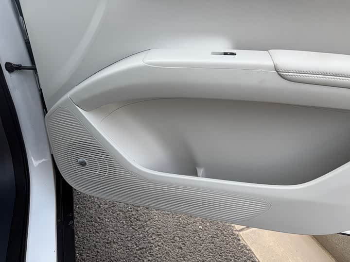 Фото 9 - Geely Galaxy Geome