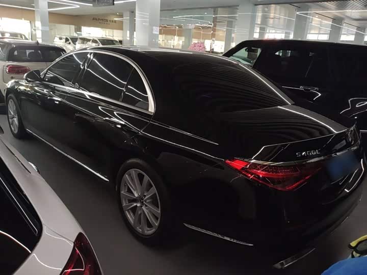 Фото 5 - Mercedes-Benz S-Class