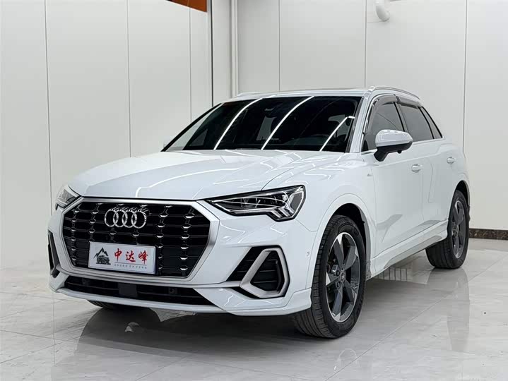 Фото 2 - Audi Q3