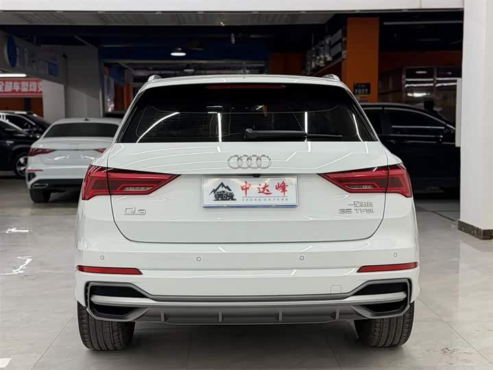 Фото 6 - Audi Q3