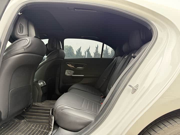 Фото 6 - Mercedes-Benz C-Class
