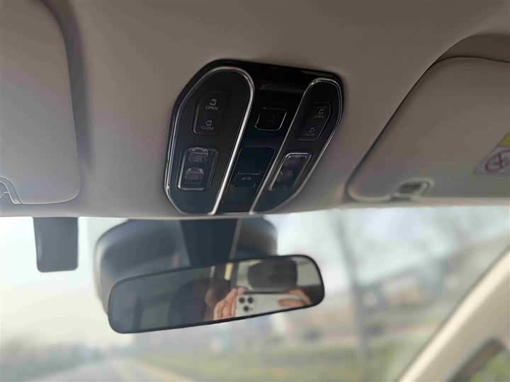 Фото 8 - GAC Trumpchi E8