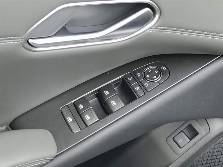 Фото 9 - BYD Qin L