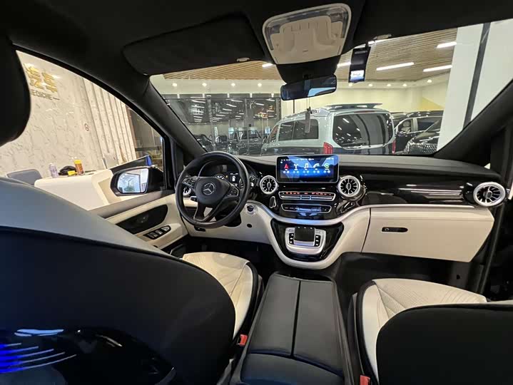 Фото 7 - Mercedes-Benz Vito