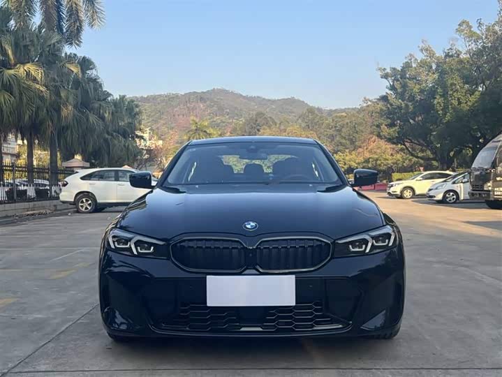 Фото 2 - BMW 3 Series