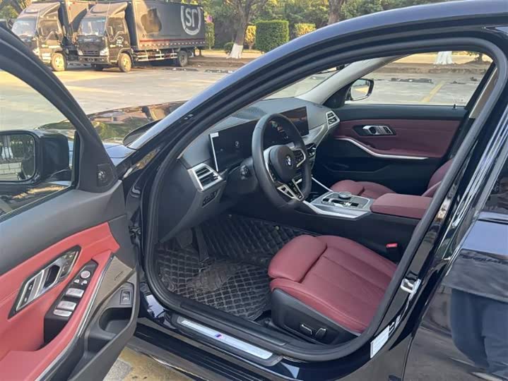 Фото 4 - BMW 3 Series