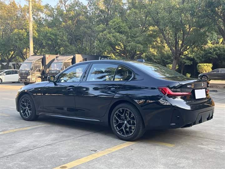 Фото 9 - BMW 3 Series