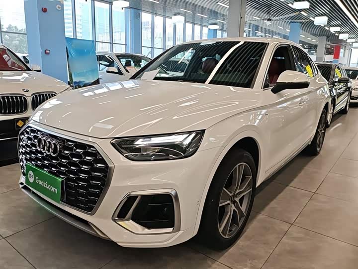 Фото 2 - Audi Q5L Sportback