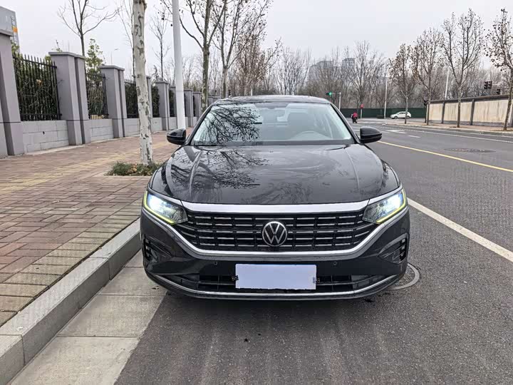 Фото 2 - Volkswagen Passat