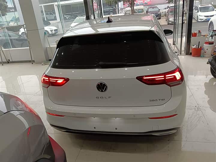 Фото 6 - Volkswagen Golf