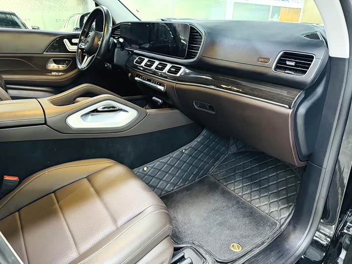 Фото 8 - Mercedes-Benz GLE-Class