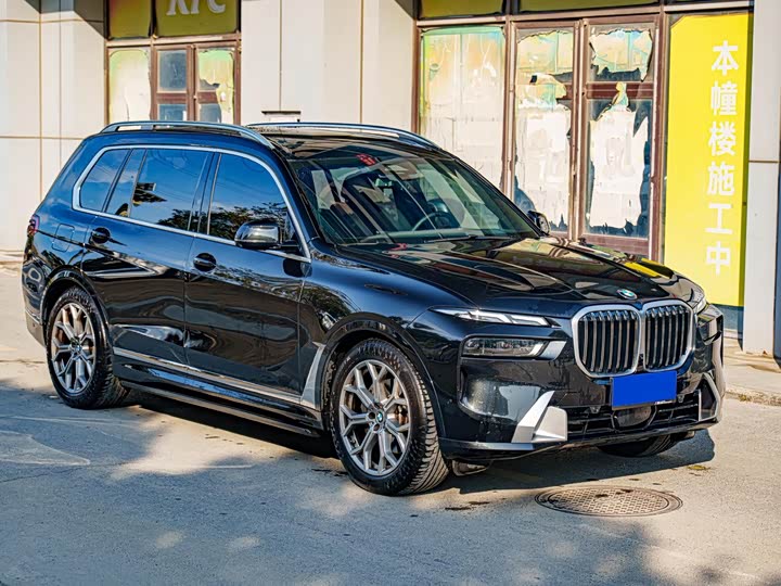 Фото 3 - BMW X7