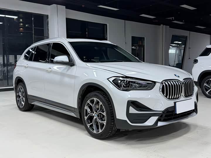 Фото 3 - BMW X1