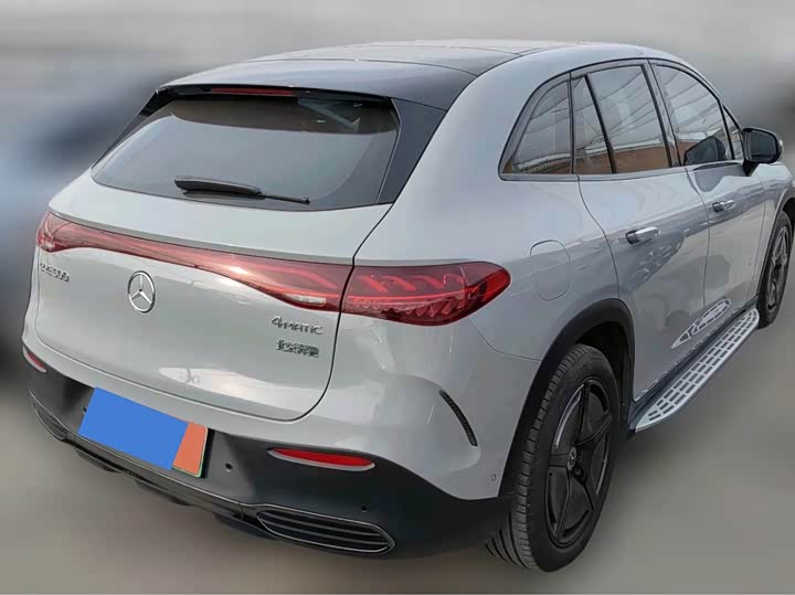 Фото 7 - Mercedes-Benz EQE SUV