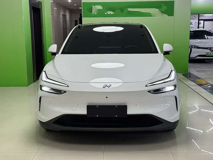 Фото 2 - Nio Onvo L60