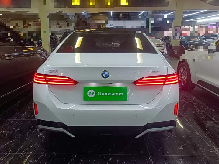 Фото 6 - BMW 5 Series