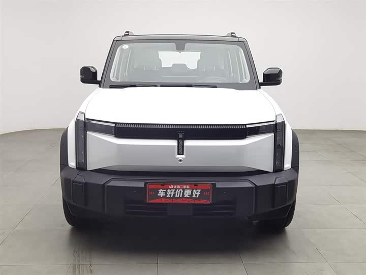 Фото 3 - Chery iCar 03